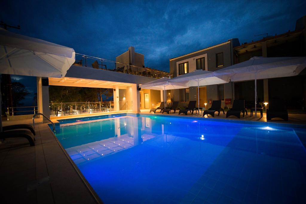 Mantinia Bay Hotel Каламата Экстерьер фото